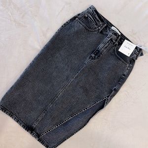 *NWT* Abercrombie & Fitch Black Denim Jean Skirt